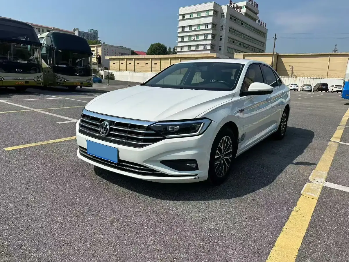 2020 Volkswagen Sagitar 1.4T 150HP L4 7DCT