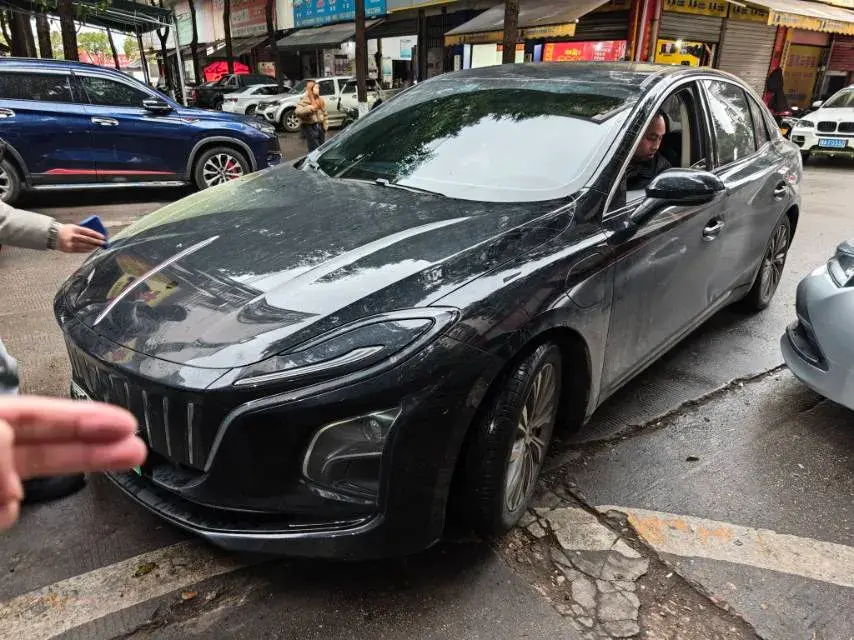 2024 HongQi E-QM5 BEV 72KWH