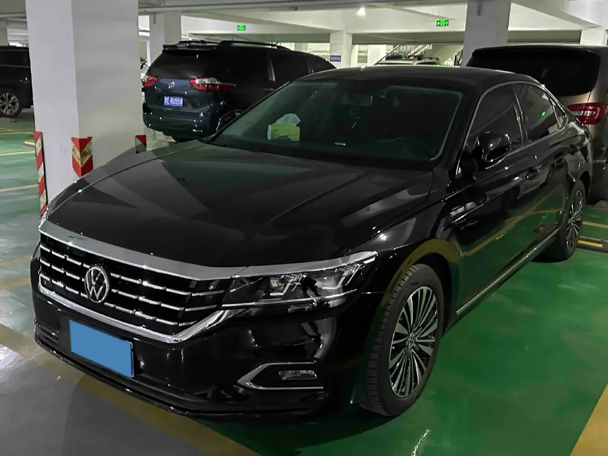 2021 Volkswagen Passat 1.4T 150HP L4 7DCT