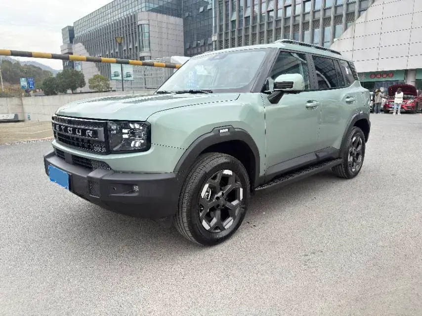 2025 Jetour Traveller 2.0T 254HP L4 7DCT