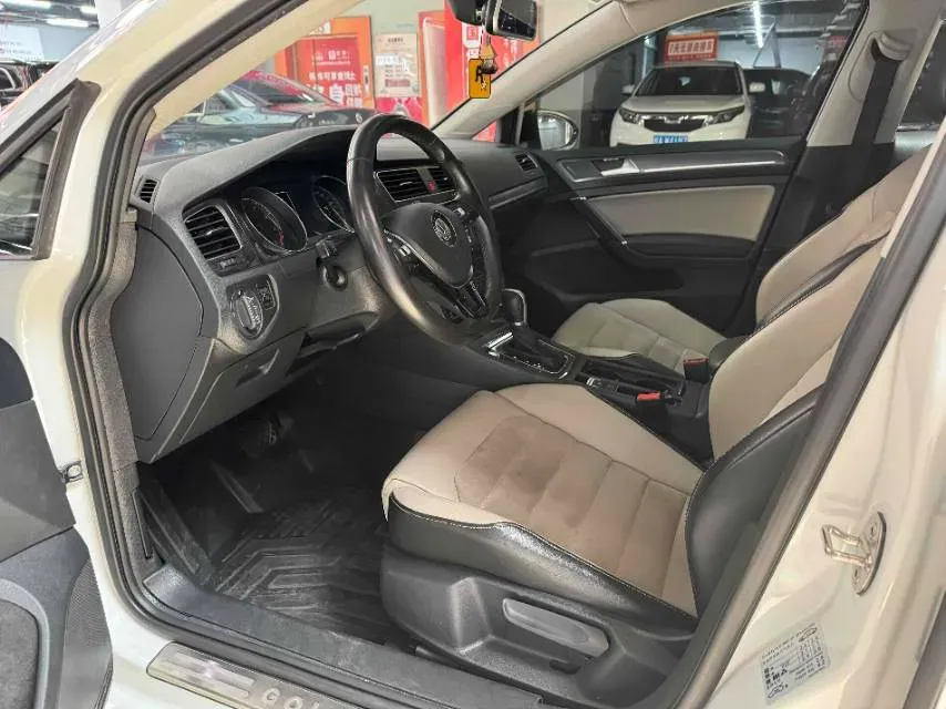 2019 Brilliance Auto V7 1.8T 231HP L4 7DCT,autocango,china used car exporter,china ev exporter,chinese used car exporter,chinese used ev exporter