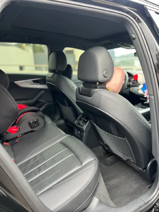 2020 Audi A4 2.0T 190HP L4 7DCT,autocango,china used car exporter,china ev exporter,chinese used car exporter,chinese used ev exporter