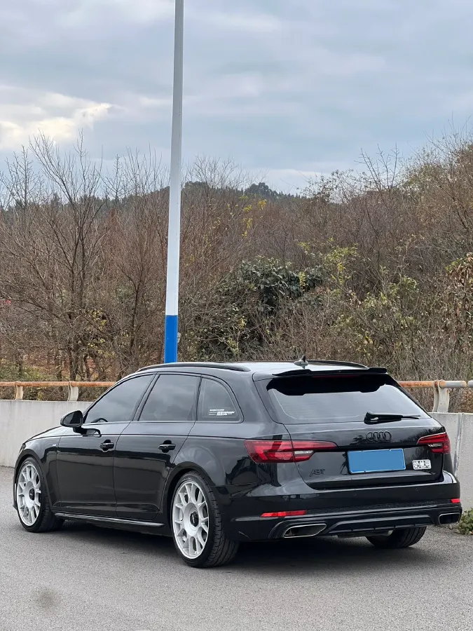 2020 Audi A4 2.0T 190HP L4 7DCT,autocango,china used car exporter,china ev exporter,chinese used car exporter,chinese used ev exporter