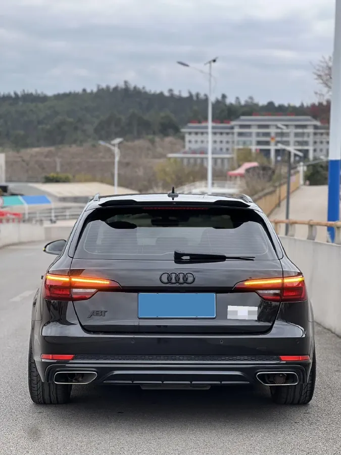 2020 Audi A4 2.0T 190HP L4 7DCT,autocango,china used car exporter,china ev exporter,chinese used car exporter,chinese used ev exporter