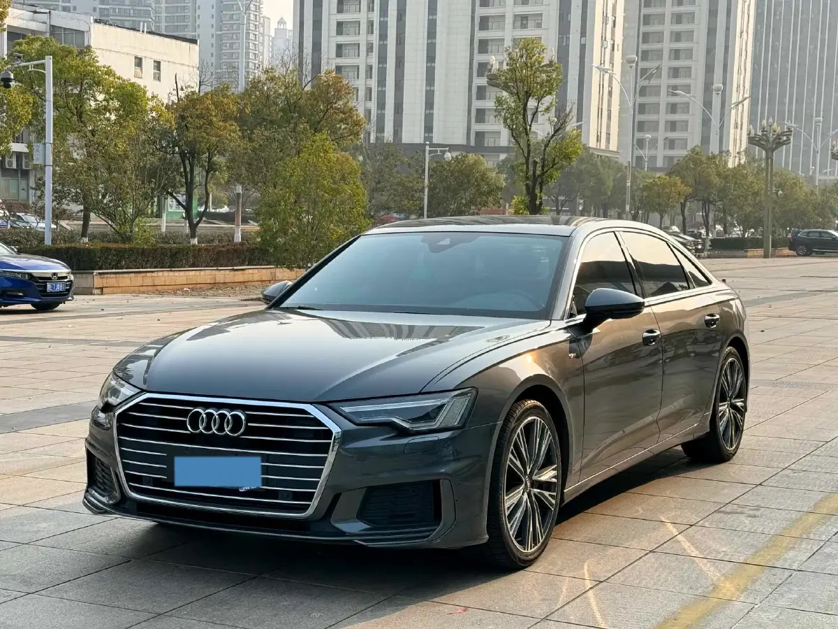 2021 Audi A6L 2.0T 190HP L4 7DCT