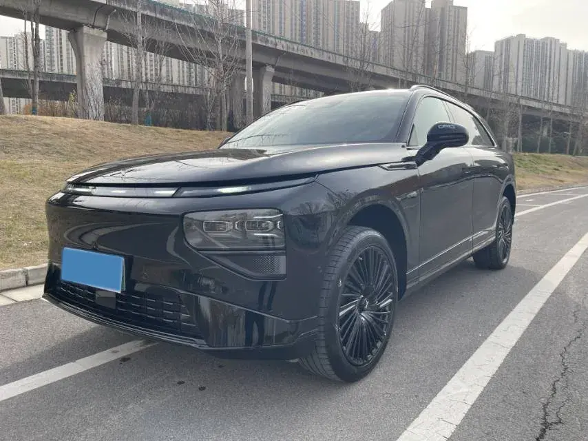 2025 Xpeng G9 BEV 79KWH