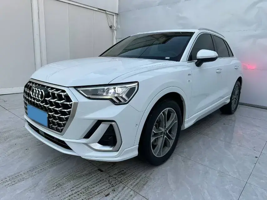 2024 Audi Q3 2.0T 186HP L4 7DCT