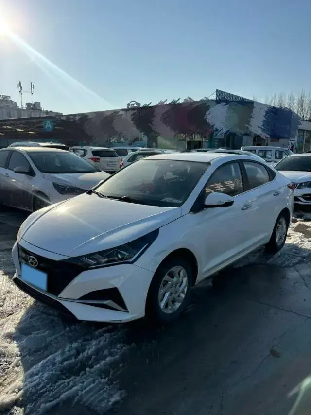 2020 Hyundai Verna 1.4L 100HP L4 6MT