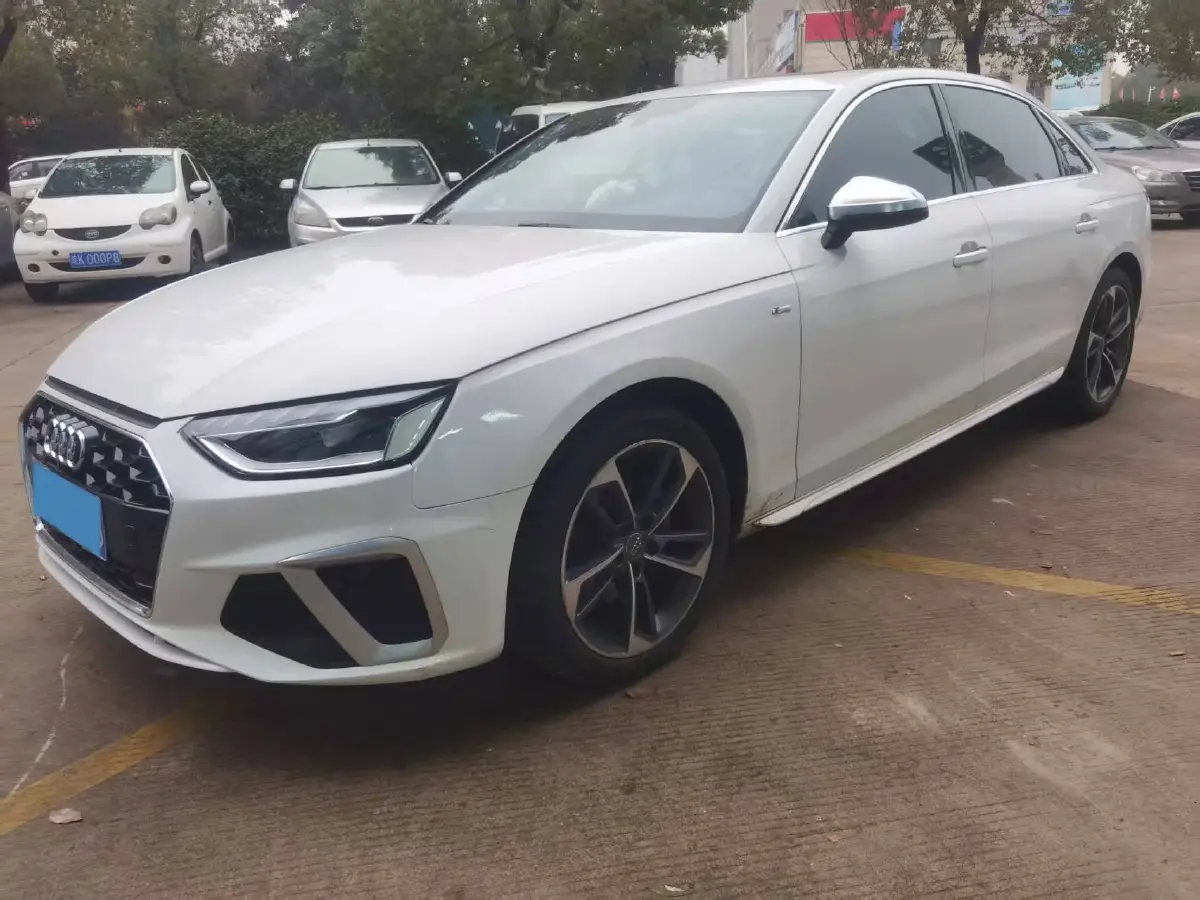 2020 Audi A4L 2.0T 190HP L4 7DCT