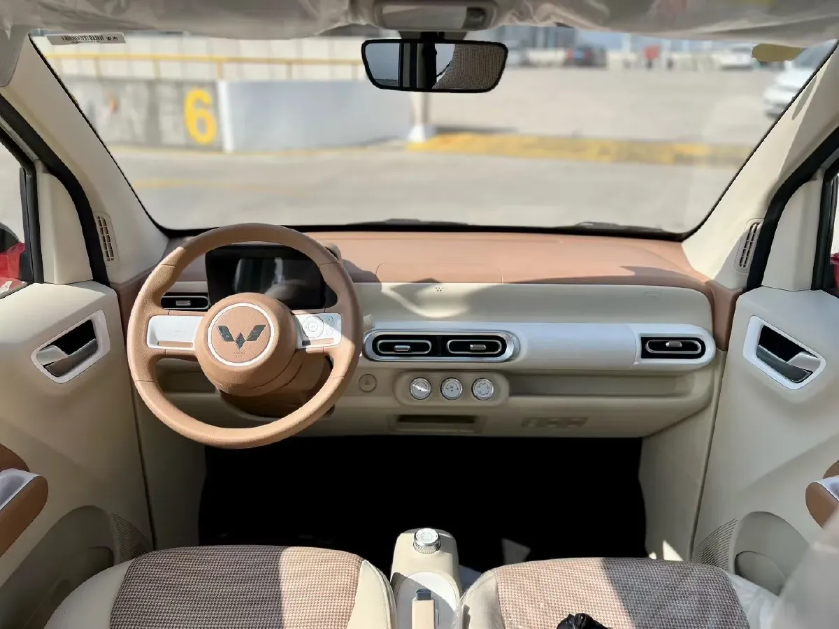 2024 WuLing HongGuang MINI EV BEV 17.3KWH,autocango,china used car exporter,china ev exporter,chinese used car exporter,chinese used ev exporter