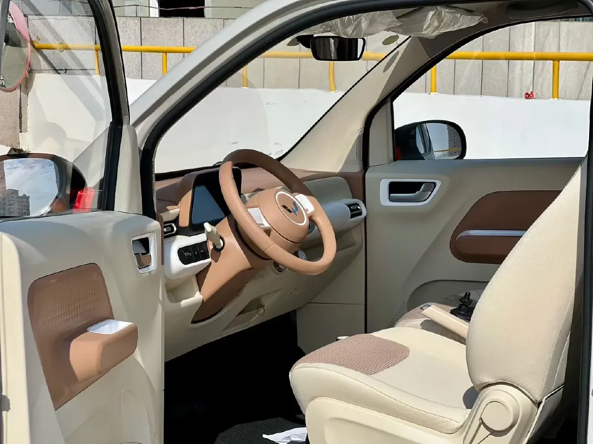 2024 WuLing HongGuang MINI EV BEV 17.3KWH,autocango,china used car exporter,china ev exporter,chinese used car exporter,chinese used ev exporter