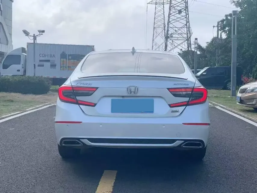 2022 Honda Accord 1.5T 194HP L4 CVT,autocango,china used car exporter,china ev exporter,chinese used car exporter,chinese used ev exporter