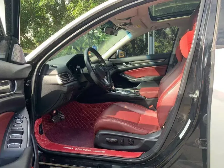 2022 Honda Accord 1.5T 194HP L4 CVT,autocango,china used car exporter,china ev exporter,chinese used car exporter,chinese used ev exporter
