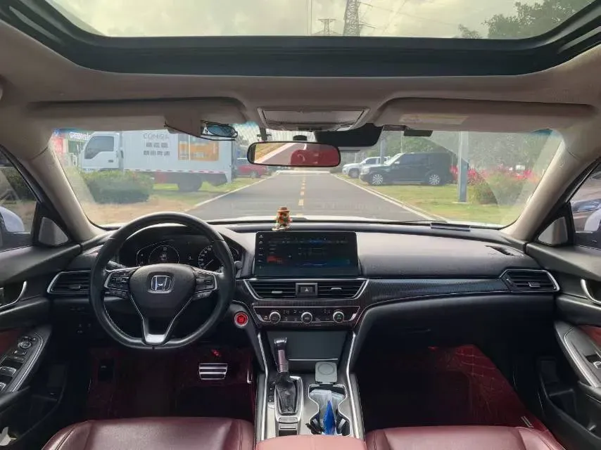 2022 Honda Accord 1.5T 194HP L4 CVT,autocango,china used car exporter,china ev exporter,chinese used car exporter,chinese used ev exporter