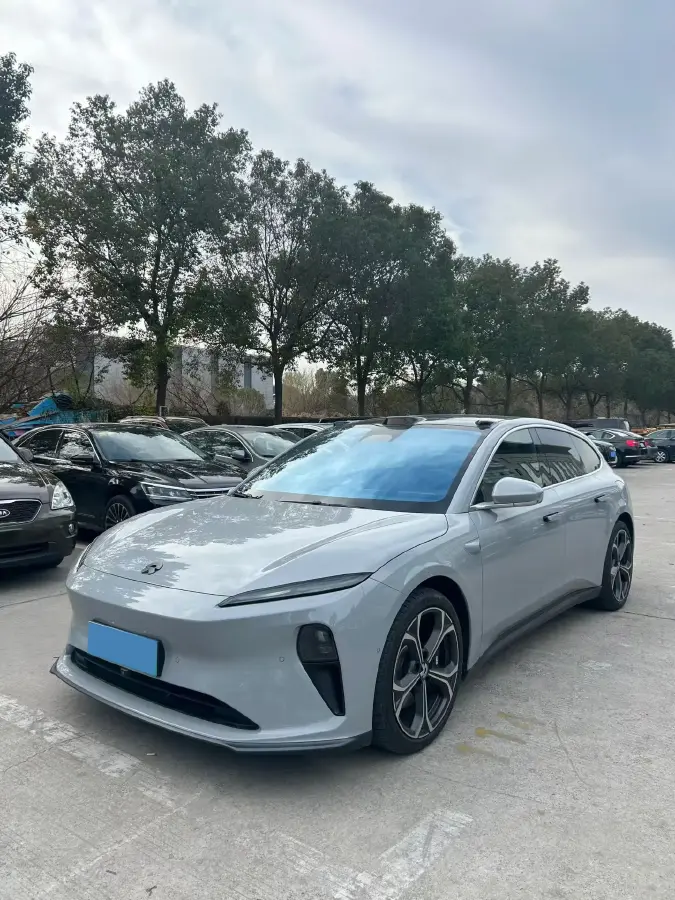 2023 NIO ET5T BEV 75KWH