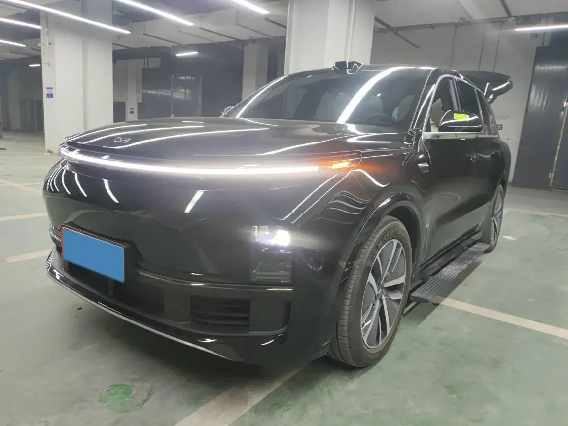 2024 Toyota Granvia 2.5L 189HP L4 E-CVT Hybrid