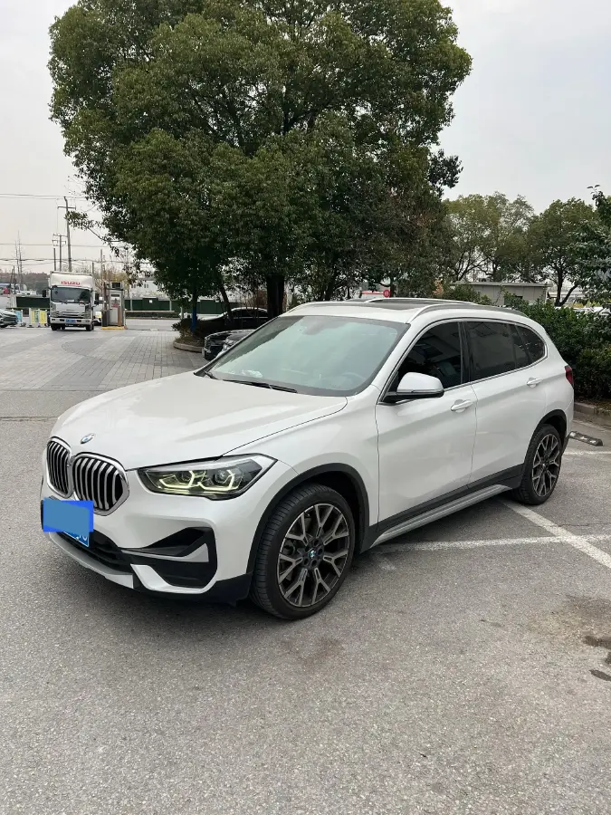2021 BMW X1 2.0T 192HP L4 8AT