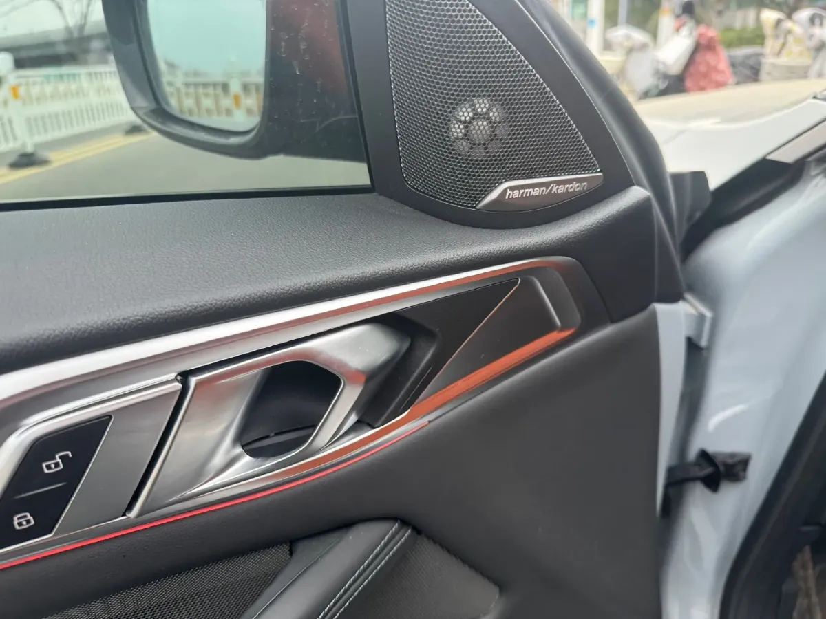 2024 BMW M4 3.0T 530HP L6 8AT,autocango,china used car exporter,china ev exporter,chinese used car exporter,chinese used ev exporter