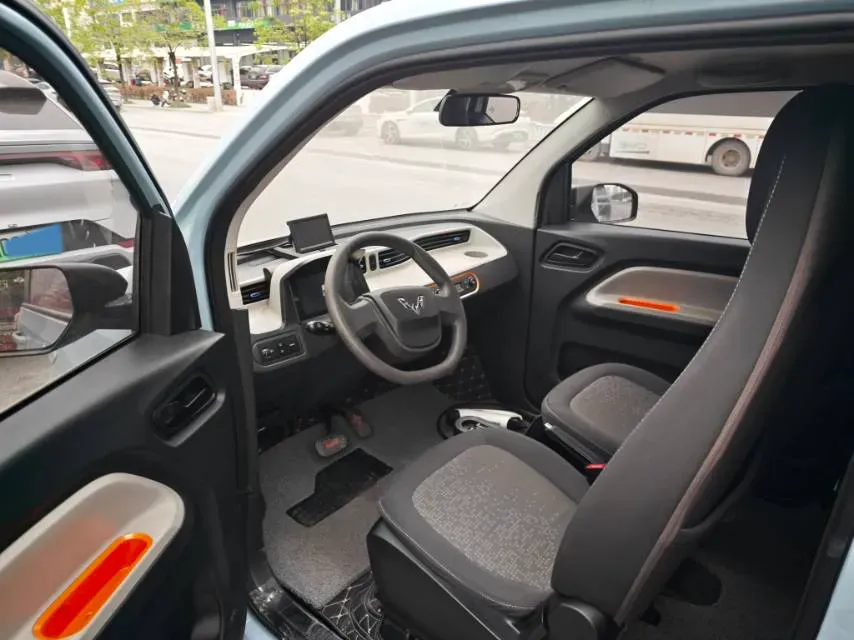 2020 WuLing HongGuang MINI EV BEV 13.8KWH,autocango,china used car exporter,china ev exporter,chinese used car exporter,chinese used ev exporter