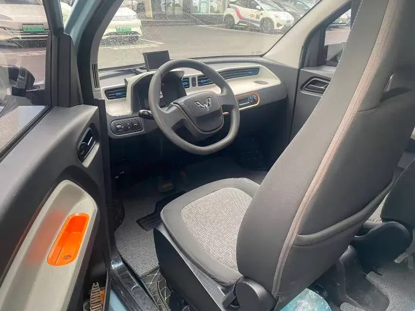 2020 WuLing HongGuang MINI EV BEV 13.8KWH,autocango,china used car exporter,china ev exporter,chinese used car exporter,chinese used ev exporter