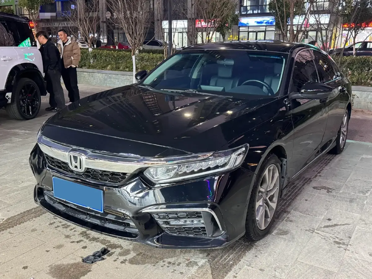 2019 Honda Inspire 1.5T 194HP L4 CVT