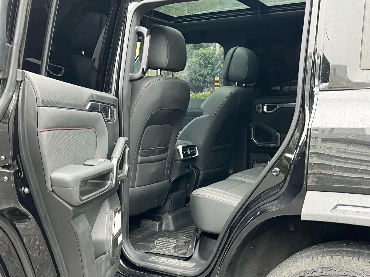 2023 Jetour Traveller 2.0T 254HP L4 7DCT,autocango,china used car exporter,china ev exporter,chinese used car exporter,chinese used ev exporter