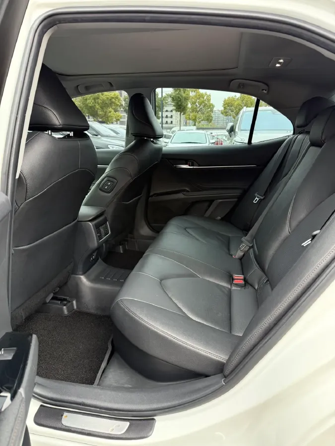 2021 Toyota Camry 2.5L 178HP L4 E-CVT Hybrid,autocango,china used car exporter,china ev exporter,chinese used car exporter,chinese used ev exporter