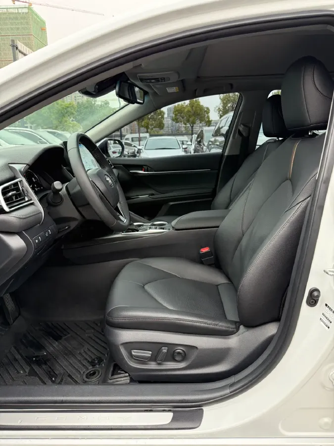 2021 Toyota Camry 2.5L 178HP L4 E-CVT Hybrid,autocango,china used car exporter,china ev exporter,chinese used car exporter,chinese used ev exporter