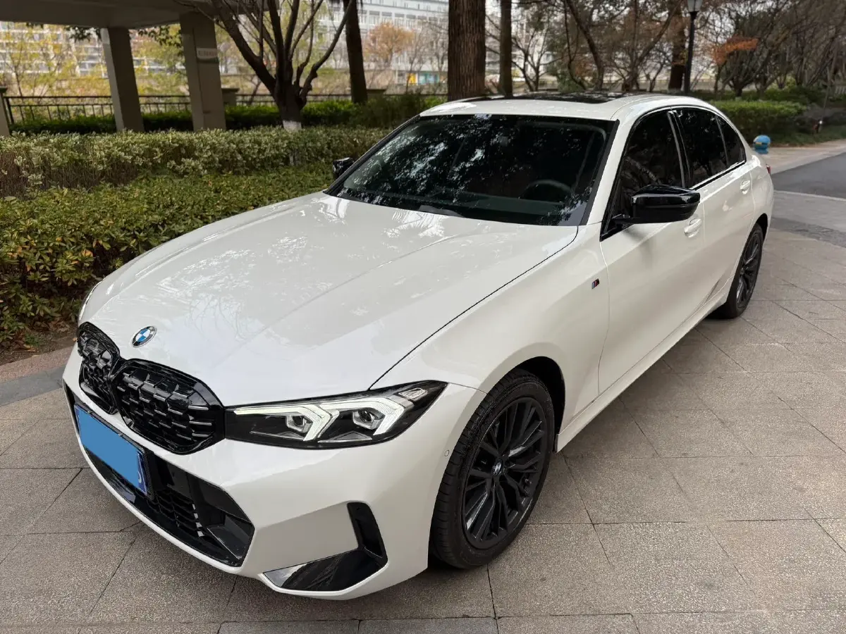 2024 BMW 3 Series 2.0T 184HP L4 8AT