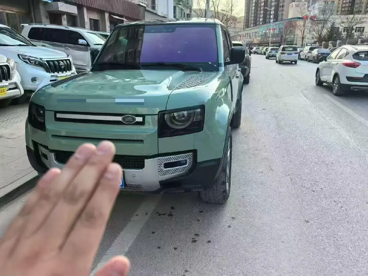 2023 Land Rover Defender 3.0T 400HP L6 8AT