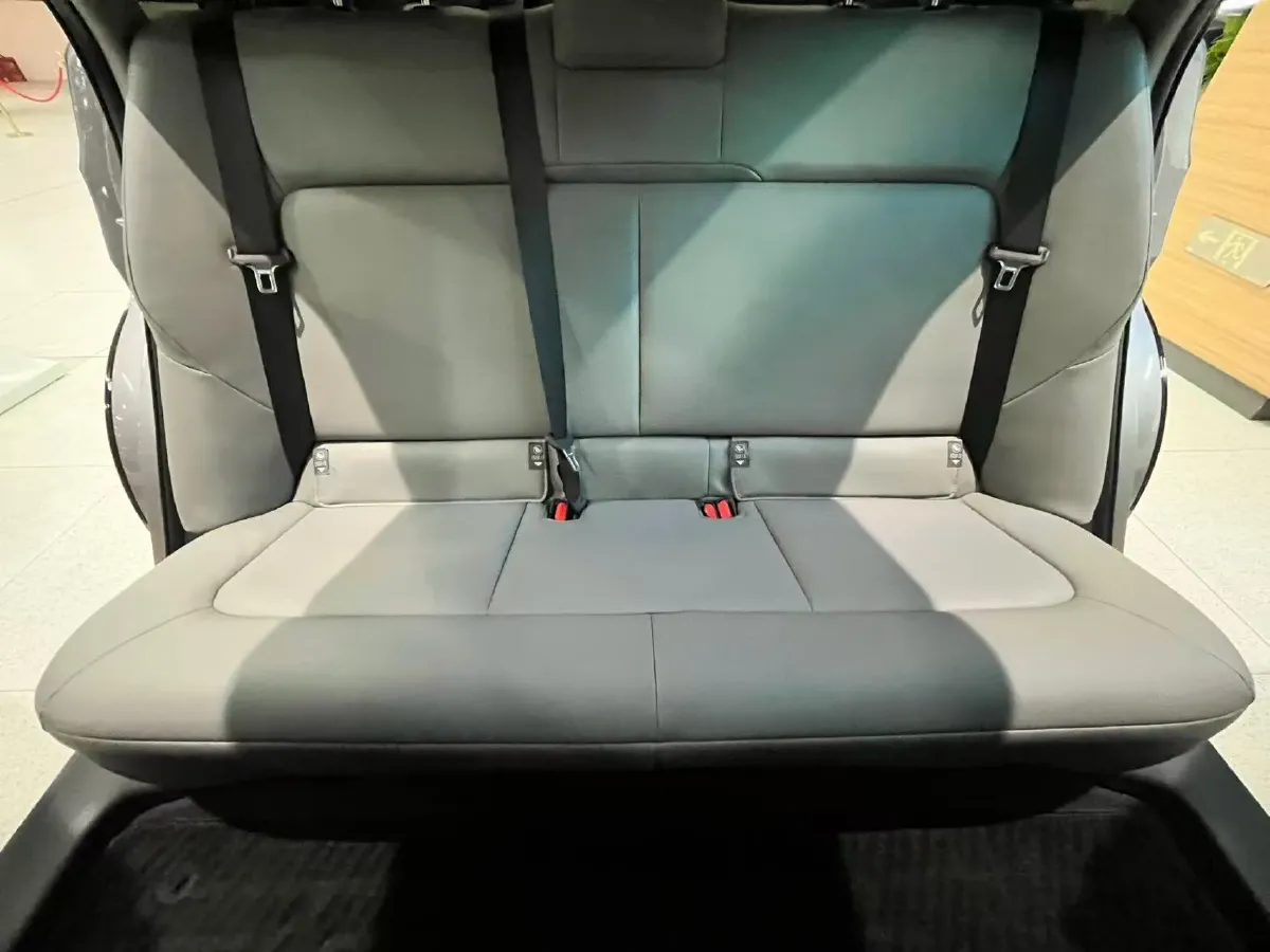 2024 Toyota bZ3 BEV 49.92KWH,autocango,china used car exporter,china ev exporter,chinese used car exporter,chinese used ev exporter