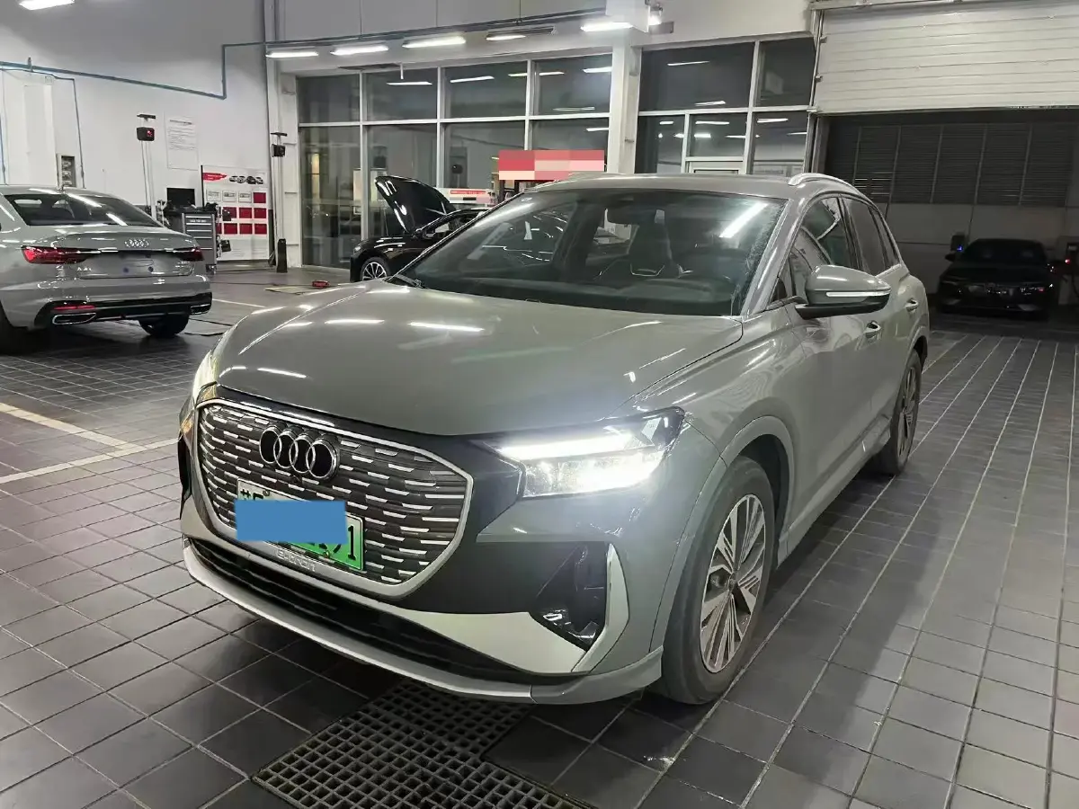 2024 Audi Q4 e-tron BEV 84.8KWH