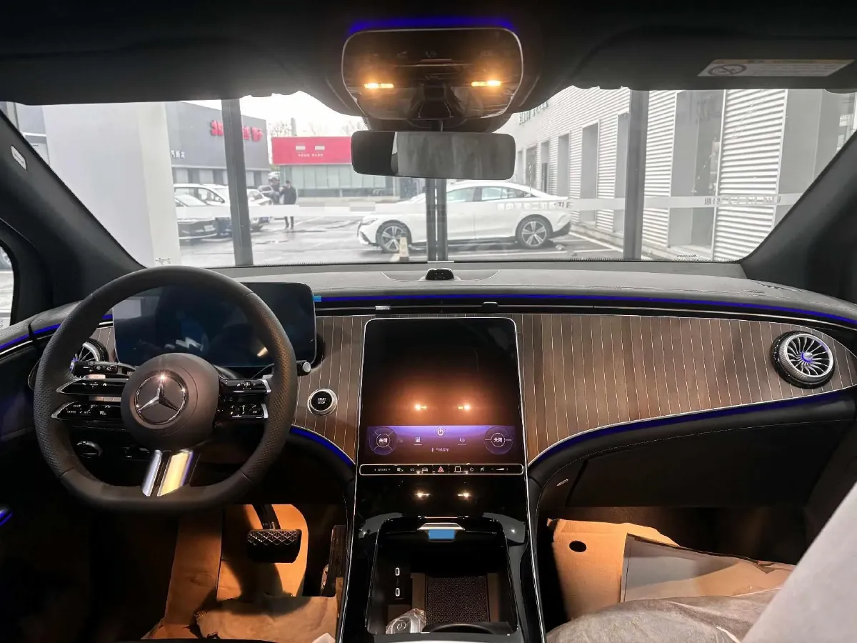 2024 Mercedes-Benz EQE SUV BEV 96.1KWH,autocango,china used car exporter,china ev exporter,chinese used car exporter,chinese used ev exporter