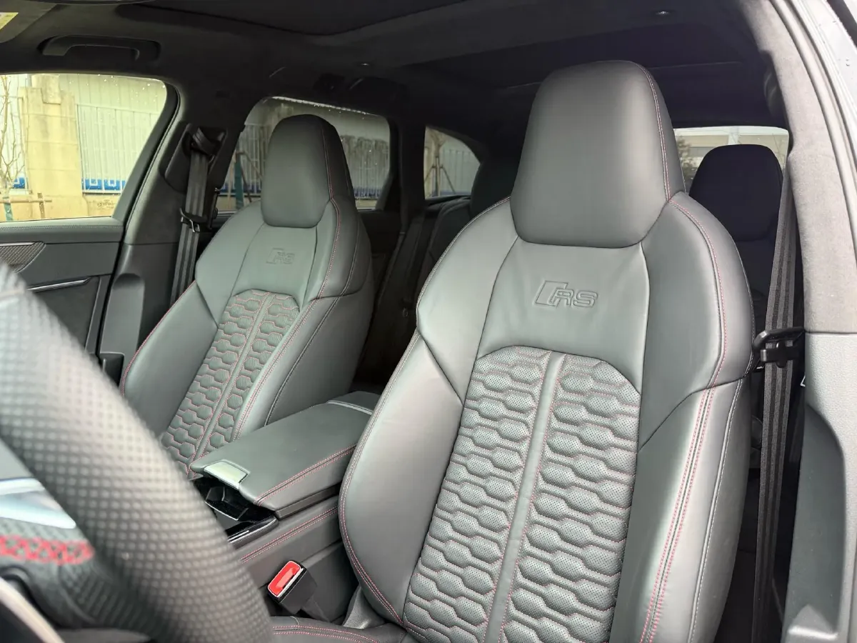 2022 Audi RS 6 4.0T 600HP V8 8AT,autocango,china used car exporter,china ev exporter,chinese used car exporter,chinese used ev exporter