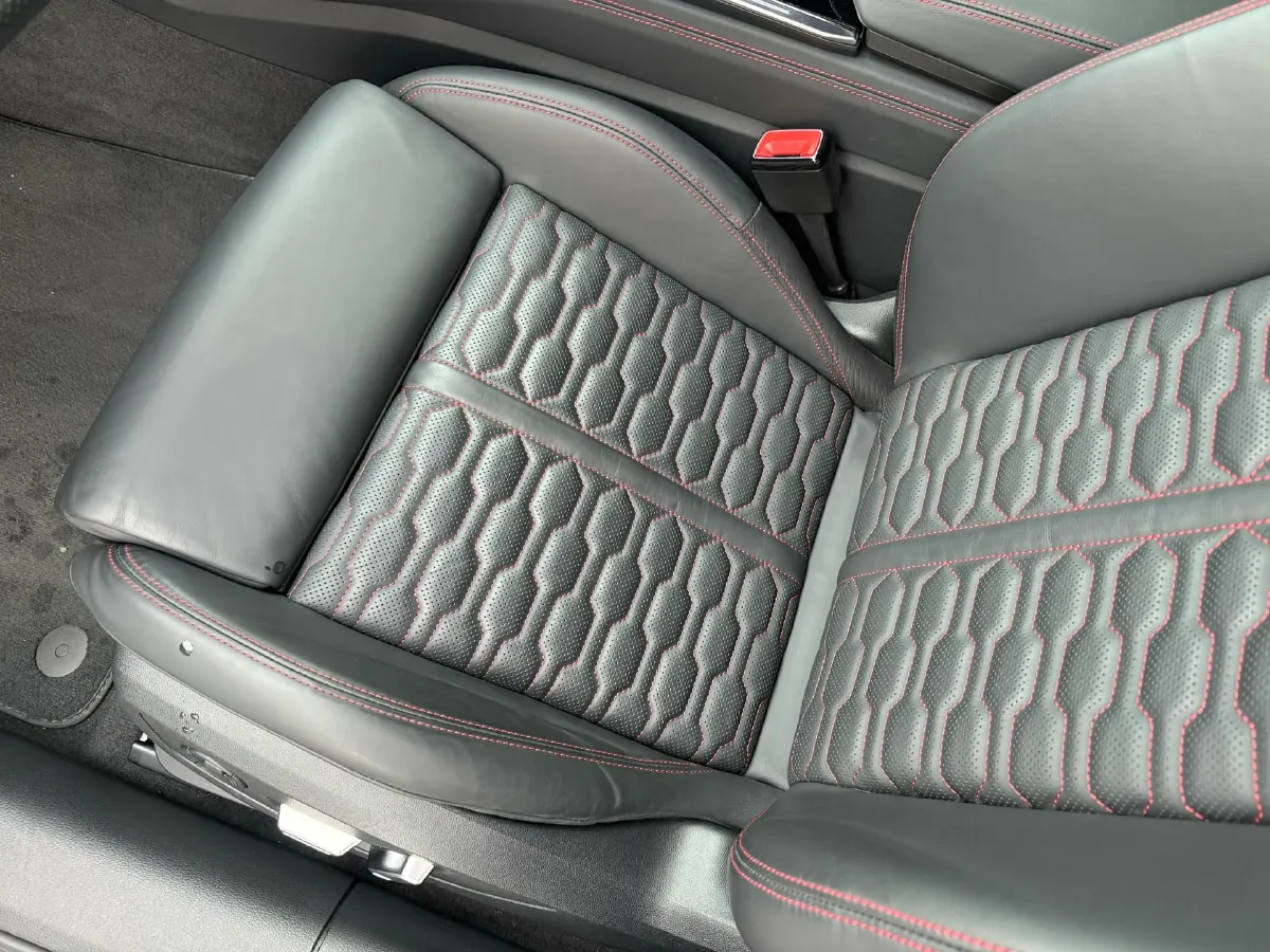 2022 Audi RS 6 4.0T 600HP V8 8AT,autocango,china used car exporter,china ev exporter,chinese used car exporter,chinese used ev exporter