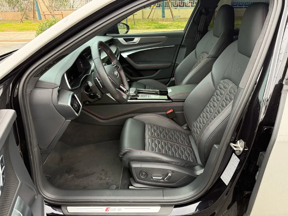 2022 Audi RS 6 4.0T 600HP V8 8AT,autocango,china used car exporter,china ev exporter,chinese used car exporter,chinese used ev exporter