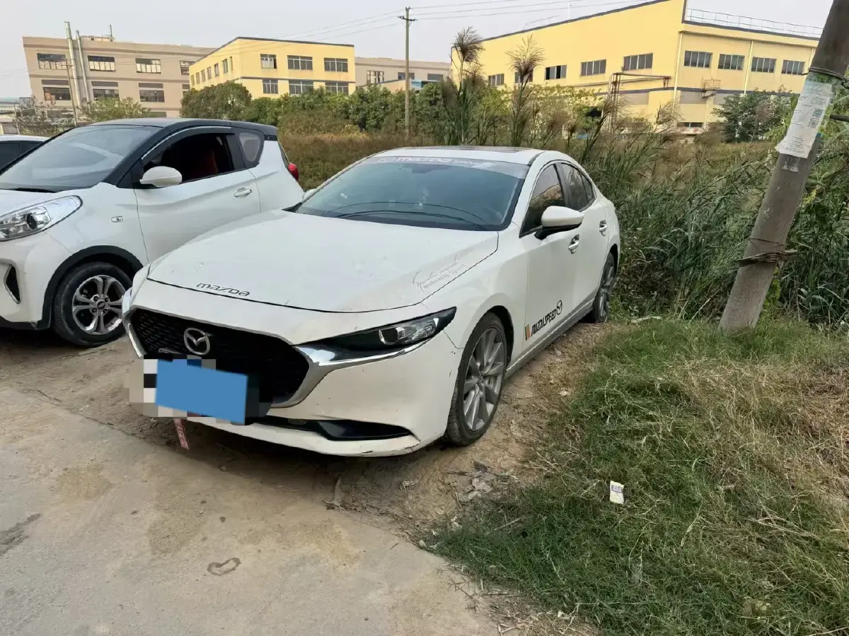 2020 Mazda 3 Axela 2.0L 158HP L4 6AT