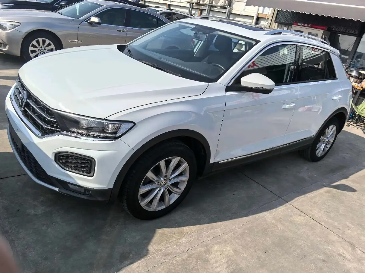 2020 Volkswagen T-Roc 1.4T 150HP L4 7DCT