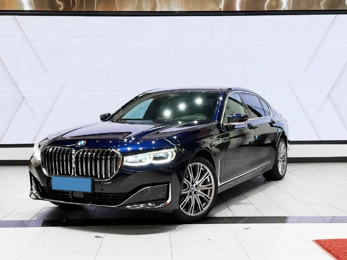 2022 BMW 7 Series 3.0T 340HP L6 8AT