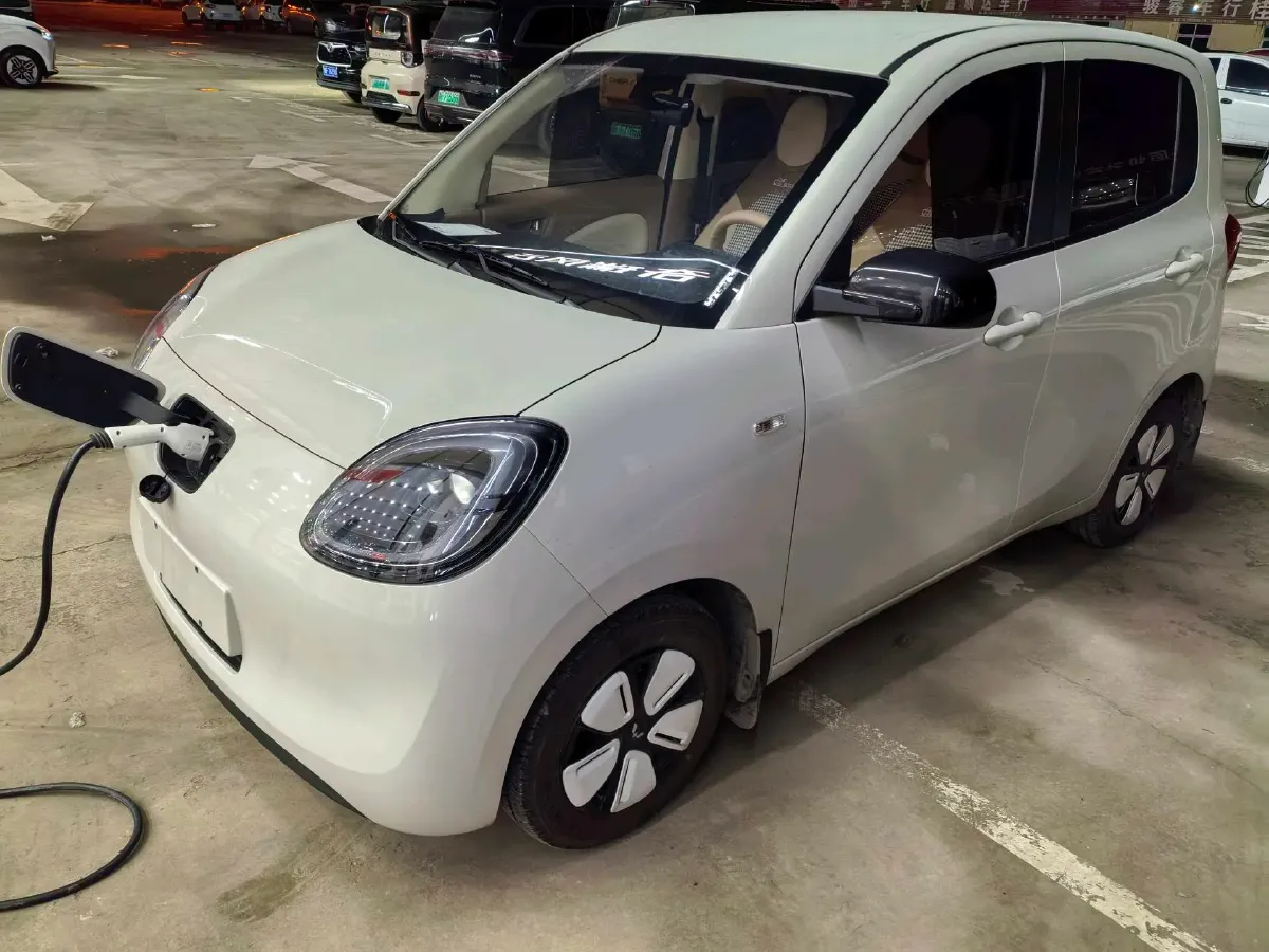 2025 WuLing HongGuang MINI EV BEV 16.2KWH,autocango,china used car exporter,china ev exporter,chinese used car exporter,chinese used ev exporter