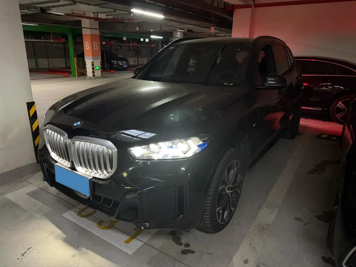 2023 BMW X5 3.0T 381HP L6 8AT,autocango,china used car exporter,china ev exporter,chinese used car exporter,chinese used ev exporter