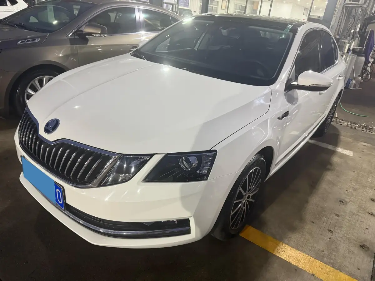 2020 Skoda Octavia 1.5L 113HP L4 6AT