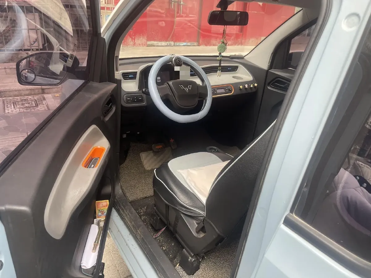 2020 WuLing HongGuang MINI EV BEV 9KWH,autocango,china used car exporter,china ev exporter,chinese used car exporter,chinese used ev exporter