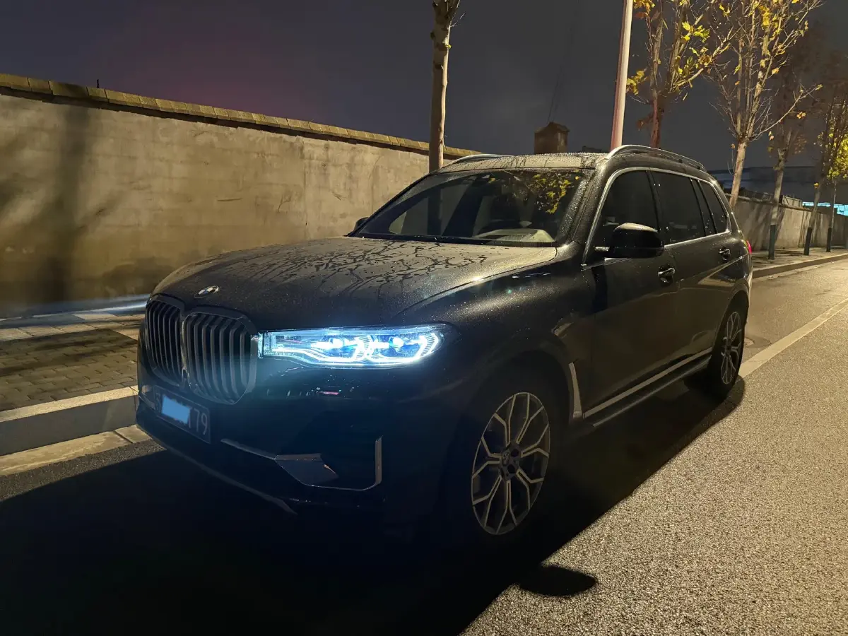 2022 BMW X7 3.0T 340HP L6 8AT