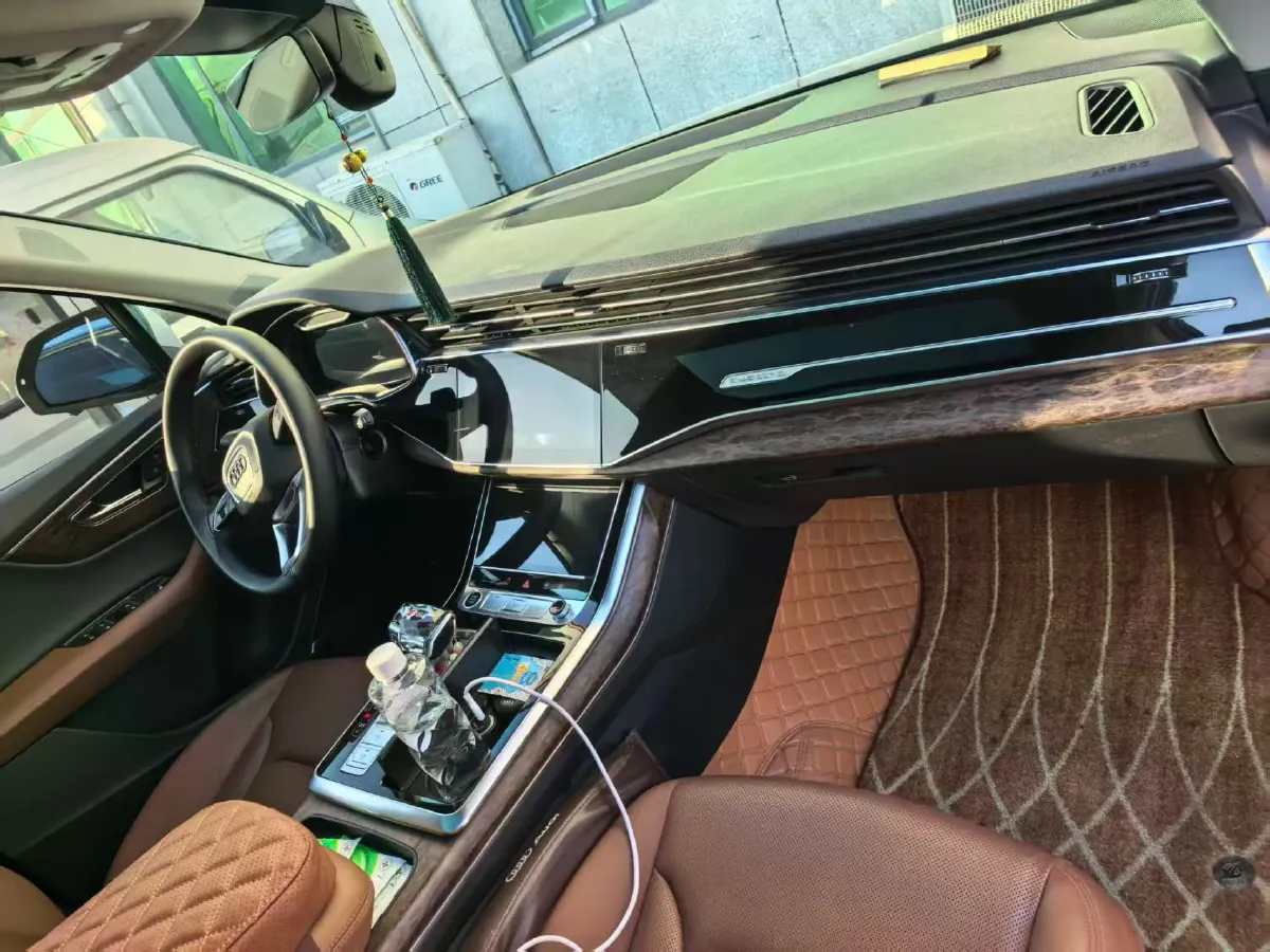 2022 Volkswagen Touareg 3.0T 340HP V6 8AT,autocango,china used car exporter,china ev exporter,chinese used car exporter,chinese used ev exporter