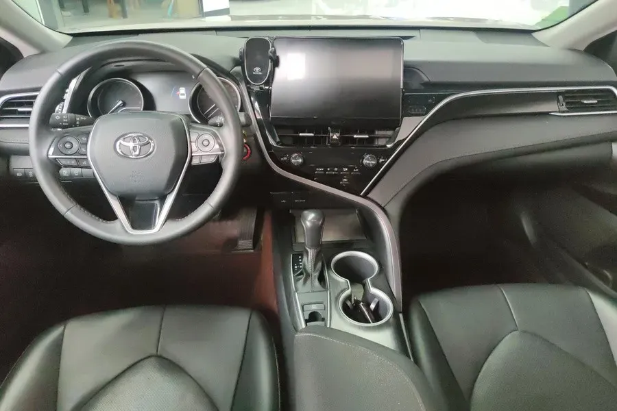 2021 Toyota Camry 2.0L 178HP L4 CVT,autocango,china used car exporter,china ev exporter,chinese used car exporter,chinese used ev exporter