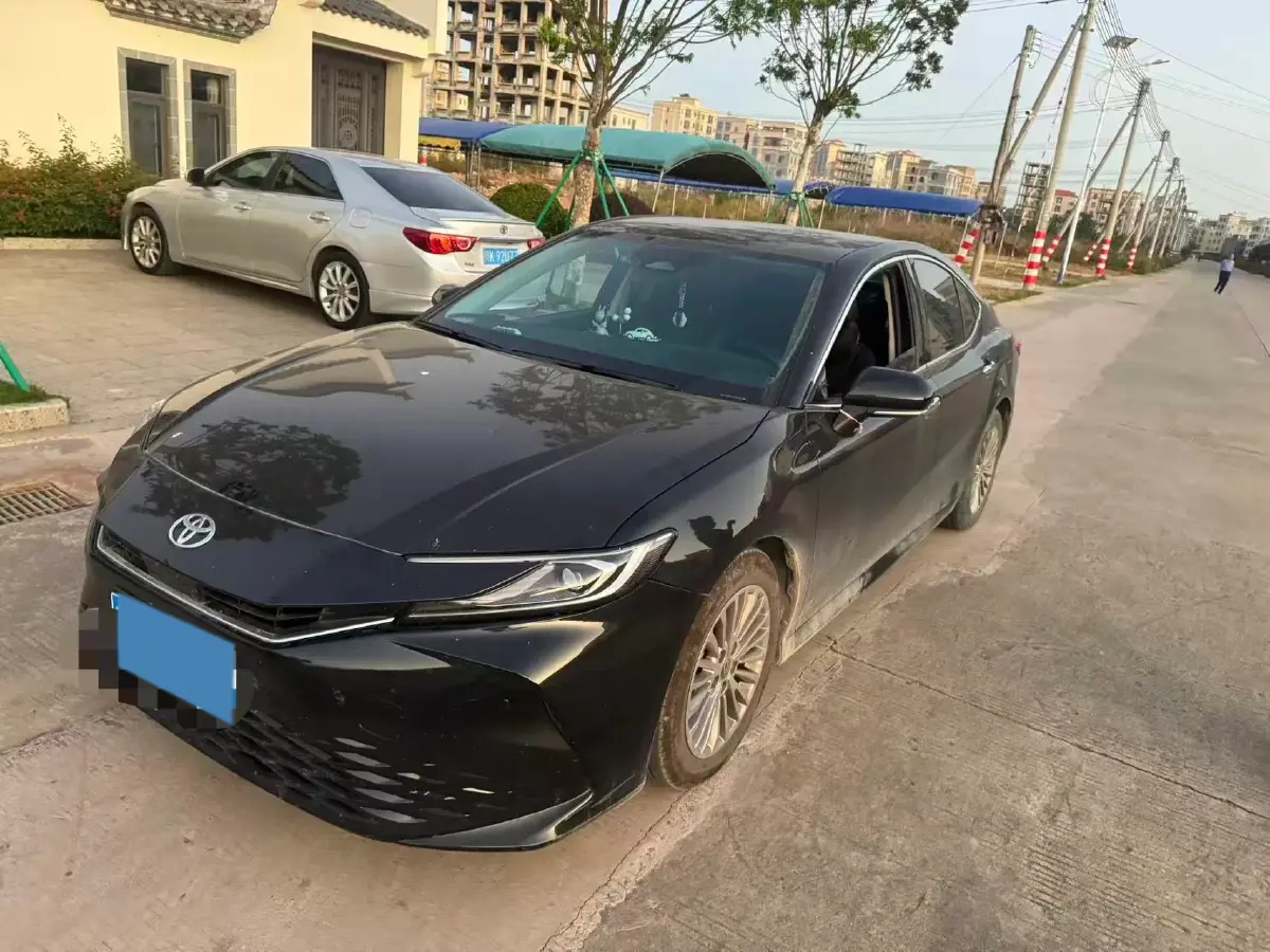 2024 Toyota Camry 2.0L 173HP L4 CVT