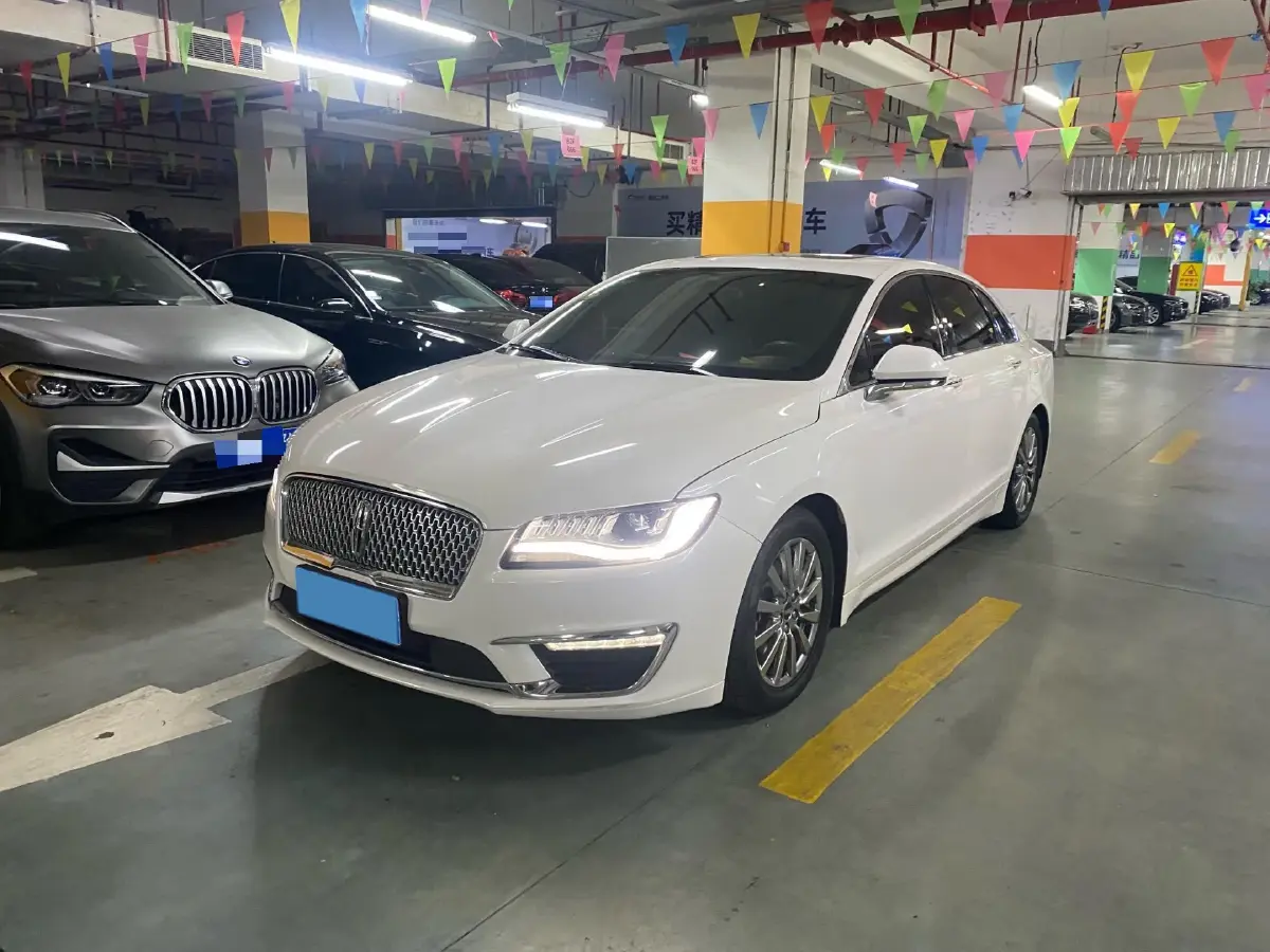 2019 Lincoln MKZ 2.0T 203HP L4 6AT