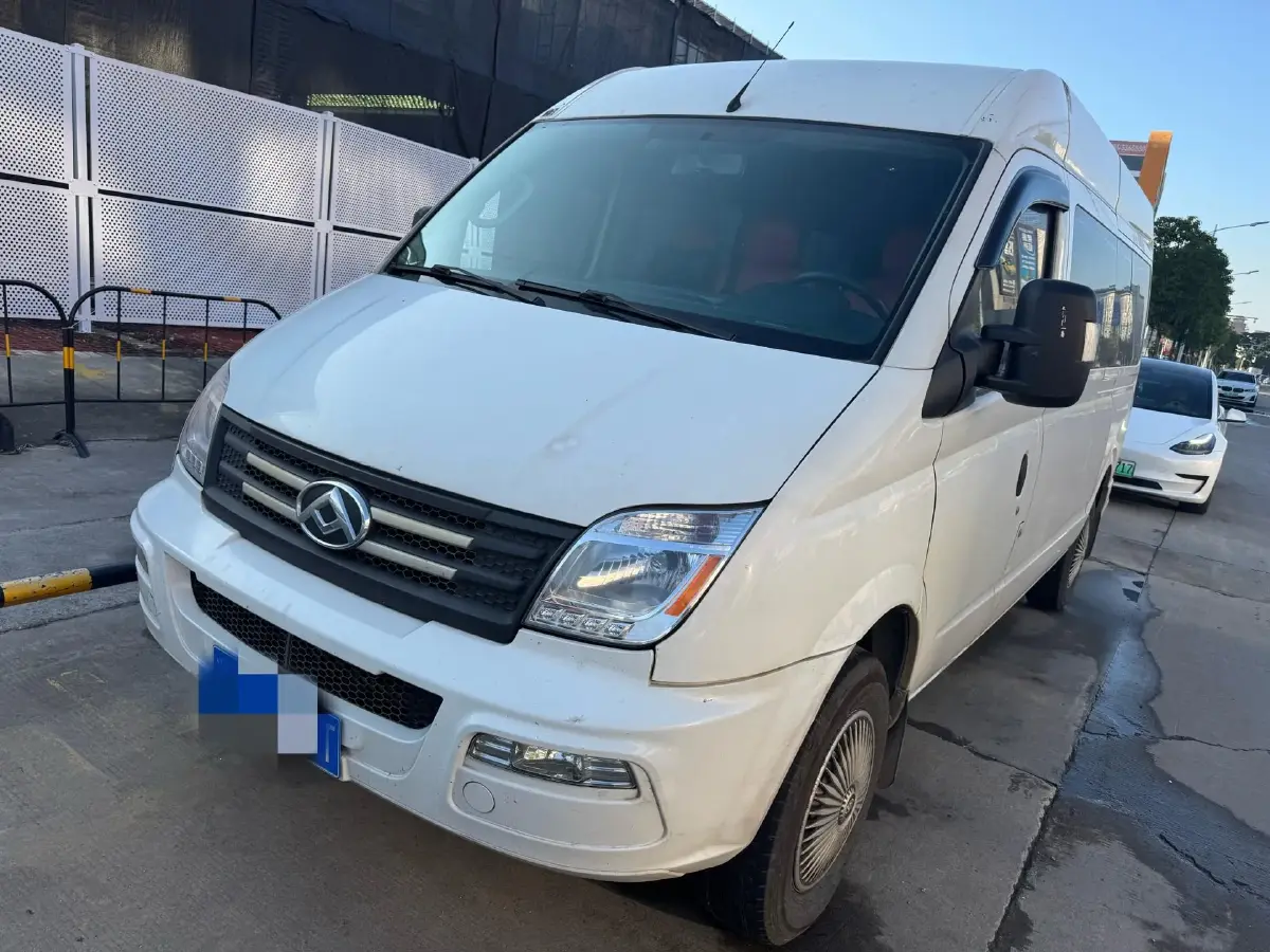 2021 MAXUS XinTu V80 2.0T 139HP L4 6MT