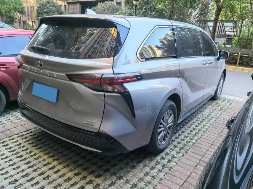 2021 Toyota Sienna 2.5L 192HP L4 E-CVT Hybrid,autocango,china used car exporter,china ev exporter,chinese used car exporter,chinese used ev exporter